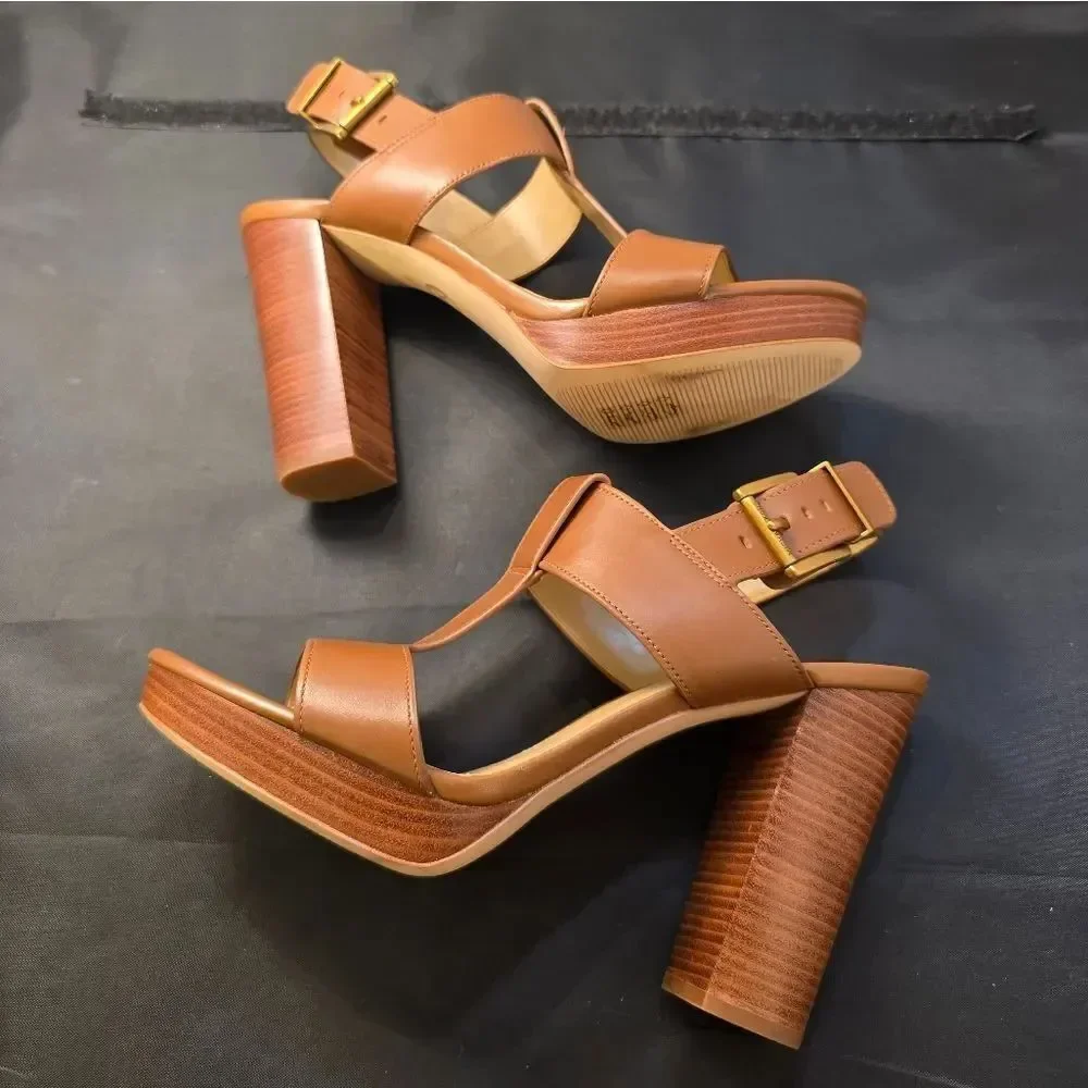 MICHAEL MICHAEL KORS BECKER LEATHER PLATFORM SANDAL